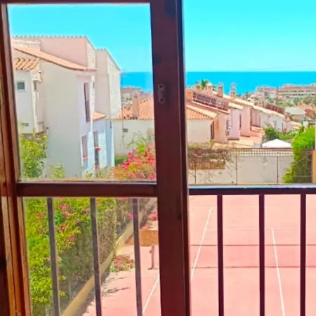 En Malaga A 10 Minutos De La Playa Con Vistas Al Mar Apartamento