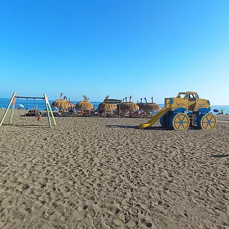 En Malaga A 10 Minutos De La Playa Con Vistas Al Mar